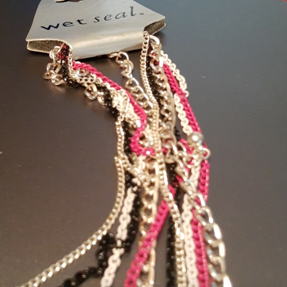 Wet Seal assorted necklace bundle - Picture 2 of 4